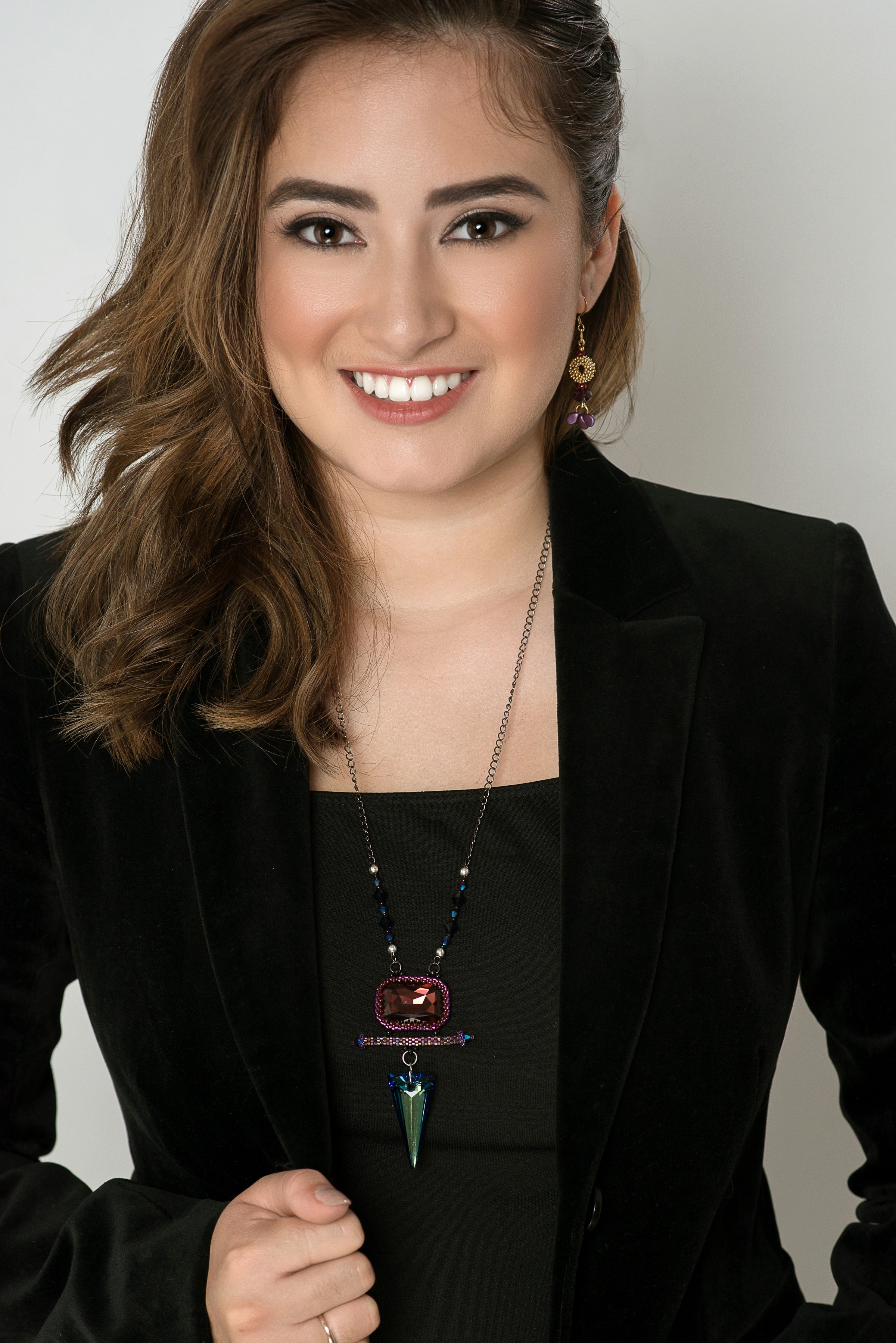 Vega Pendant - Mystic