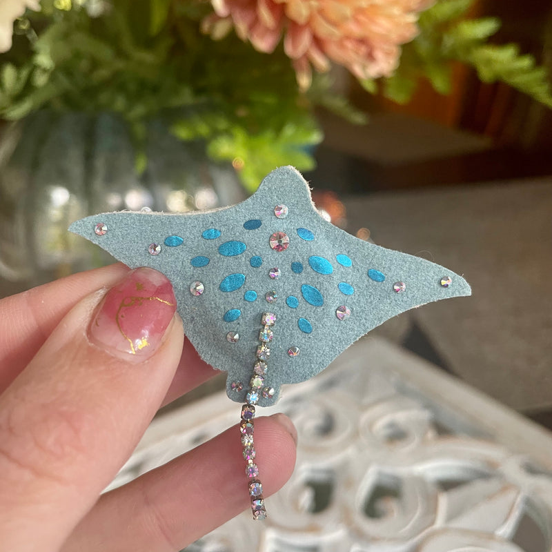 "Sting Ray (Dusty Blue)" - Magnetic Textile Pin