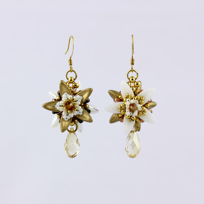 Proxima earrings - Peaches and Cream